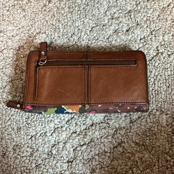 Fossil multicolor purse and matching wallet - Picture 6 of 8